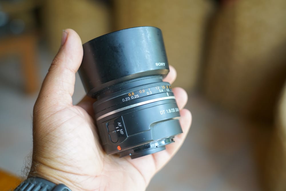 Sony 35mm f/1.8 A-mount - cheap, fast, and still useful